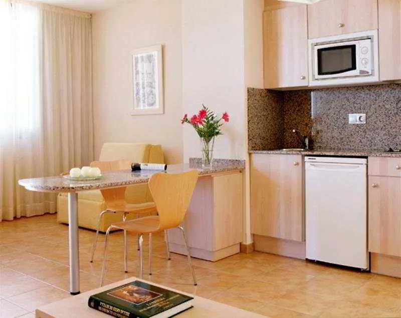 **** Aparthotel Advise Hotels Reina Vera Spain