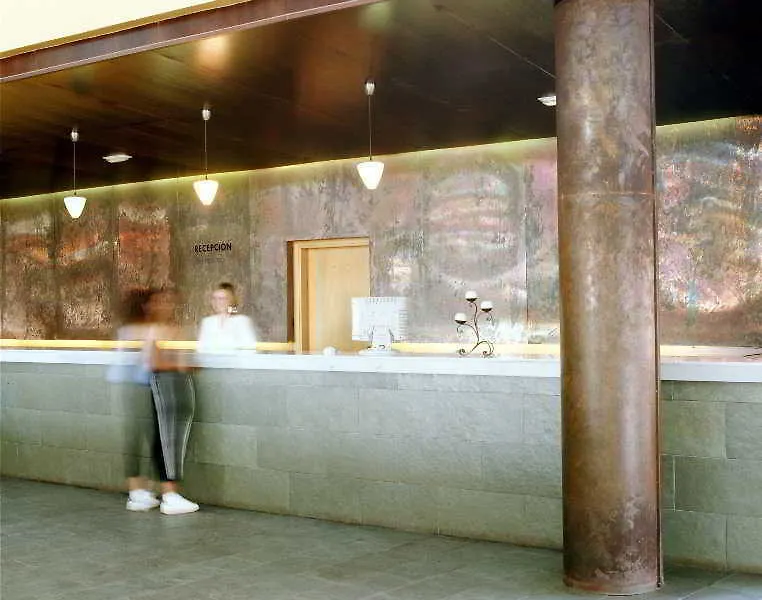 **** Aparthotel Advise Hotels Reina Vera Spain