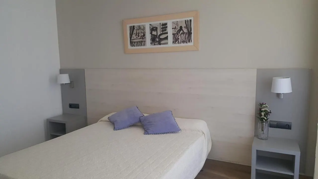 **** Aparthotel Advise Hotels Reina Vera Spain