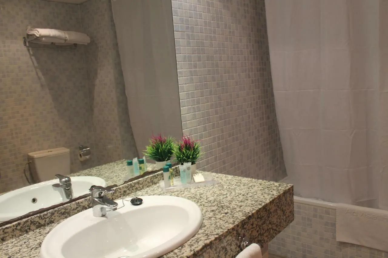 Advise Hotels Reina Vera 4*,